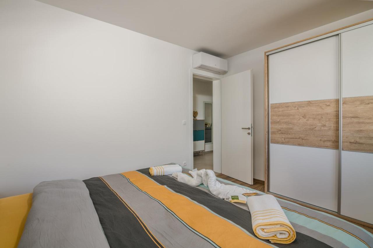 Apartments Sunrise Krk Krk Town Bagian luar foto